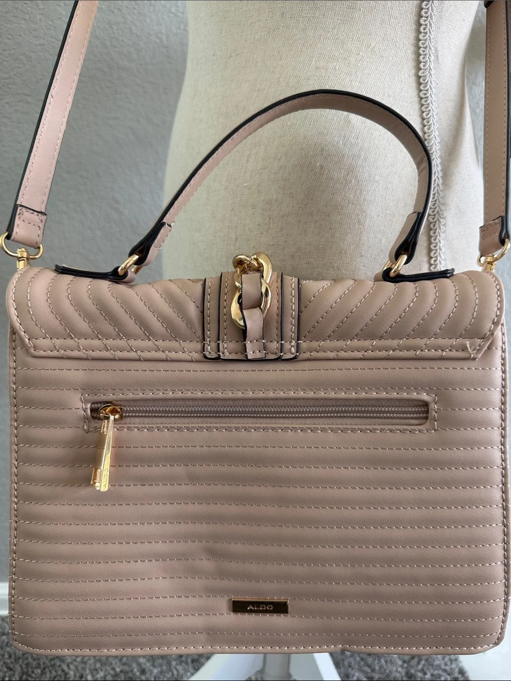 Aldo description elevate